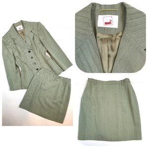 Mondi West Germany Jacket & Skirt suite
